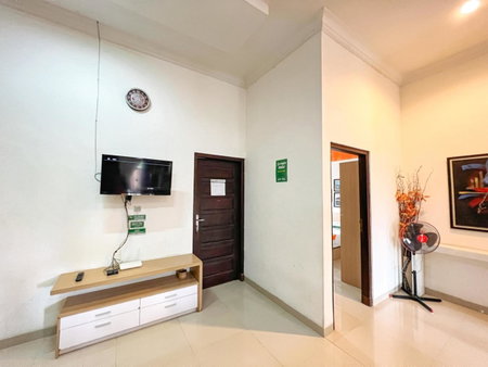 Homestay Syariah Sawitsari Dekat Pakuwon Mall dan UGM by Simply Homy, Yogyakarta, Indonesia