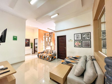 Homestay Syariah Sawitsari Dekat Pakuwon Mall dan UGM by Simply Homy, Yogyakarta, Indonesia