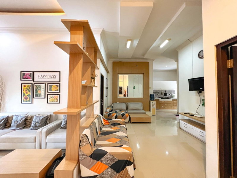 Homestay Syariah Sawitsari Dekat Pakuwon Mall dan UGM by Simply Homy, Yogyakarta, Indonesia