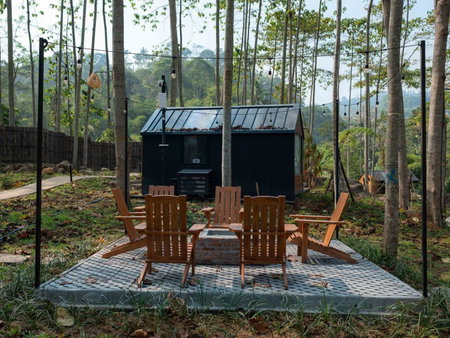 Bobocabin The Tavia, Puncak, Cipayung, Indonesia
