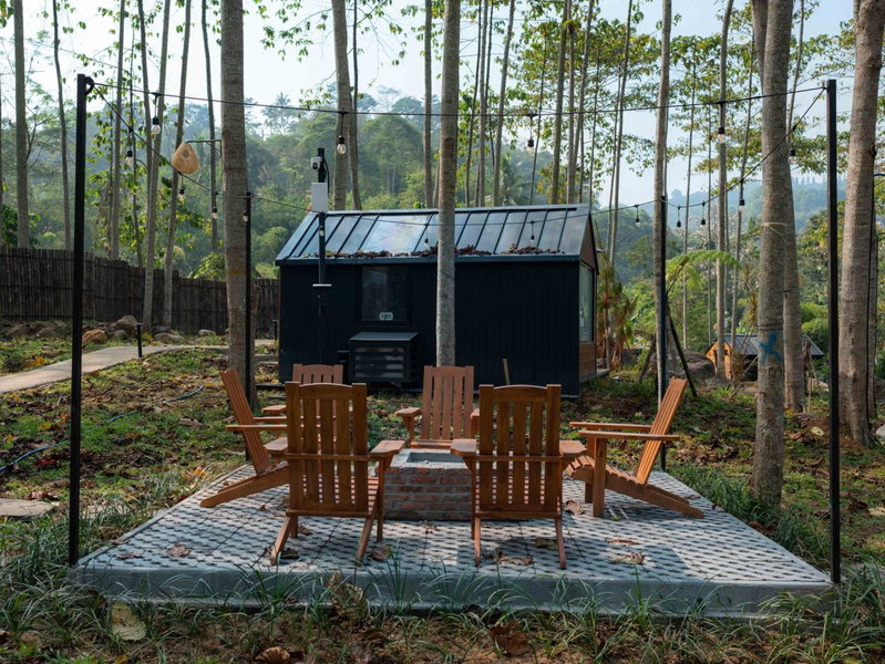 Bobocabin The Tavia, Puncak, Cipayung, Indonesia