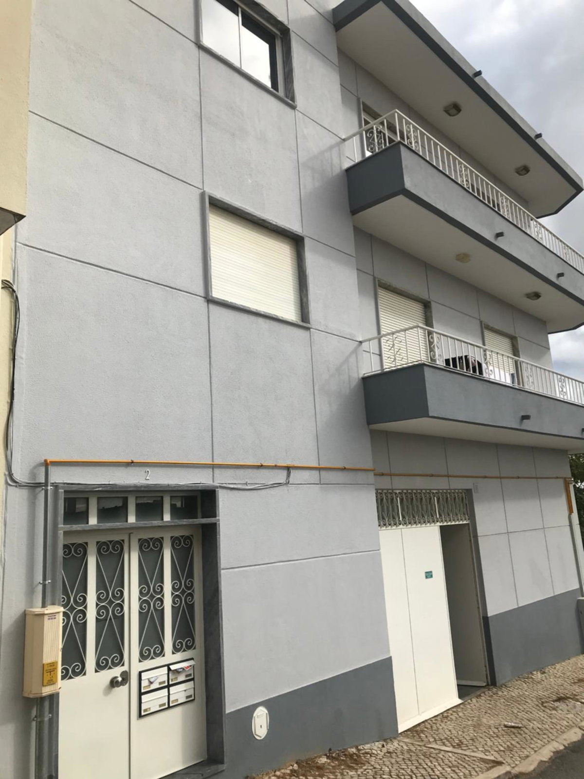 Hotel · Paradise, Camarate