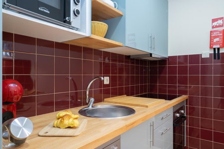 Gaya Avenue Flats - Elegant Contemporary Flats with Balcony, Vila Nova de Gaia, Portugal