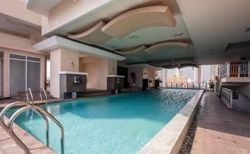 Budget Stay with Bay & City Lights View, Manila, Philippines