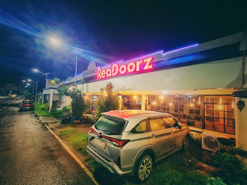 San Juanico Travellers Inn - RedDoorz, Tacloban, Philippines