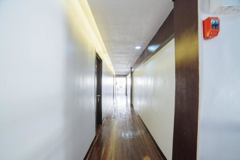 RedDoorz near San Juanico Bridge, Tacloban, Philippines