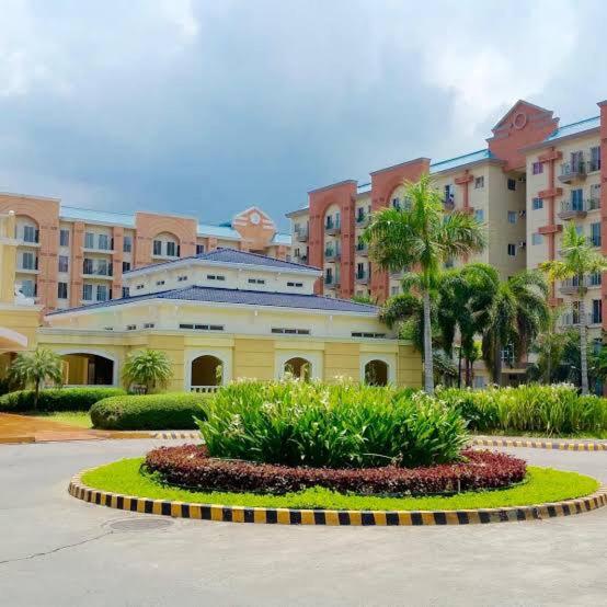 CHATEAU ELYSEE A13 Near Resto And Sm Mall/Airport, Manila, Philippines