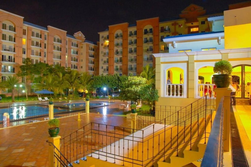 CHATEAU ELYSEE A13 Near Resto And Sm Mall/Airport, Manila, Philippines