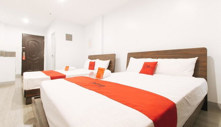 RedDoorz near Zobel Roxas St, Manila, Philippines