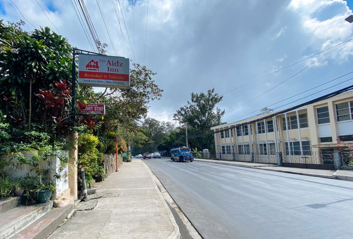 RedDoorz Hostel @ Tita Aidz Inn Baguio, Philippines