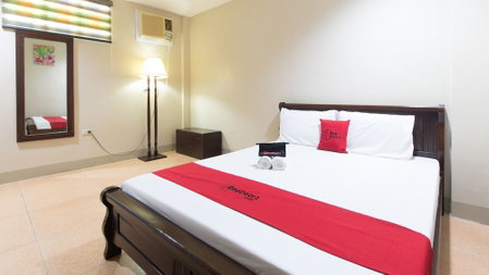 RedDoorz @ Teofila Lodge, Vigan, Philippines
