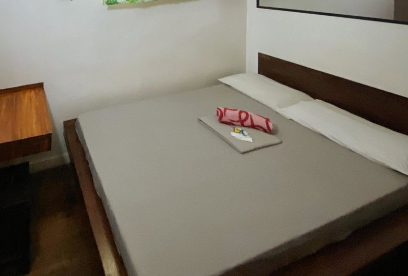 RedDoorz @ Sukitel Budget Hotel Nasugbu, Nasugbu, Philippines