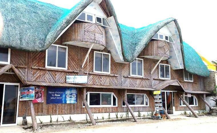 Blue Lagoon Inn and Restaurant, Pagudpud, Mabubua, Philippines
