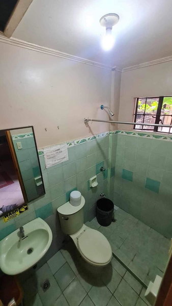 RedDoorz at DLittle Egg Hostel Pangasinan, Urdaneta, Philippines