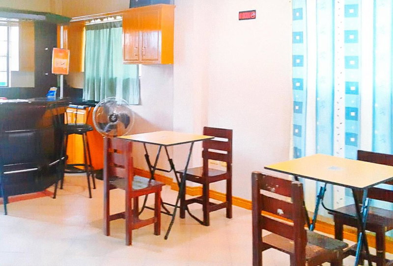 RedDoorz at DLittle Egg Hostel Pangasinan, Urdaneta, Philippines