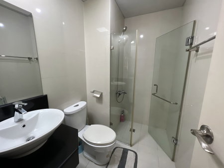 Del'S Condotel across NAIA Terminal 3, Pasay, Philippines