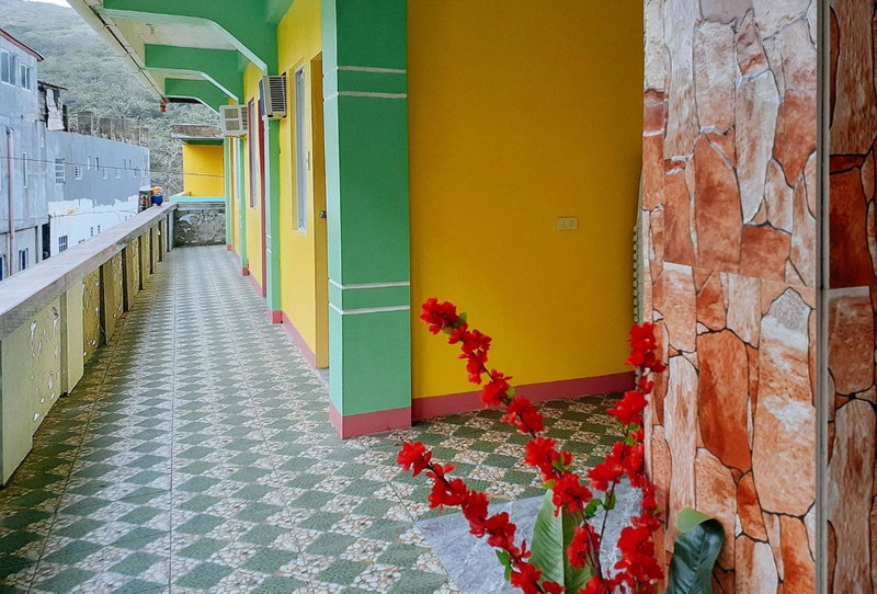 RedDoorz at Precious Dem Beach Resort Pagudpud, Aggao, Philippines