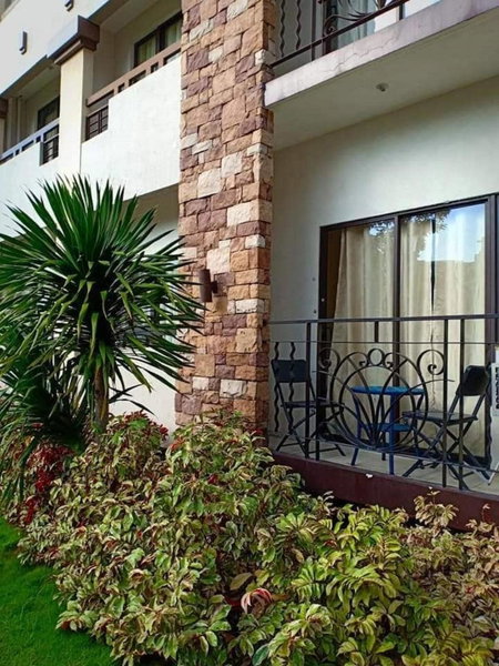 One oasis A2, shortwalk SM MALL Free POOL Kitchen, Davao City, Philippines