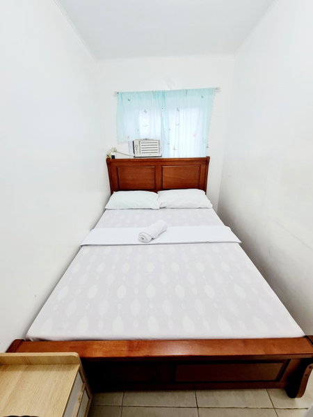 Calapan City Guest House Transient in a Subdivision near Malls L41, Calapan, Philippines