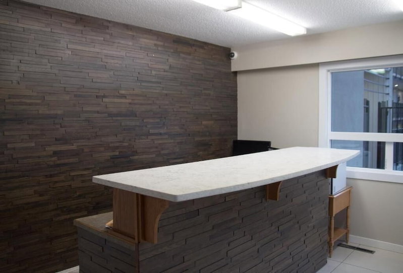 Okanagan Royal Park Inn by Elevate Rooms, Vernon, Canada