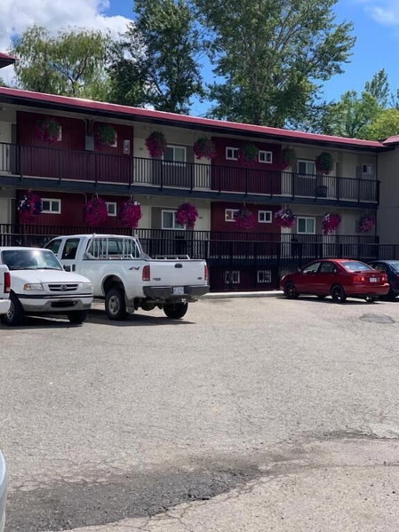 Okanagan Royal Park Inn by Elevate Rooms, Vernon, Canada