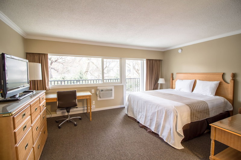 Okanagan Royal Park Inn by Elevate Rooms, Vernon, Canada