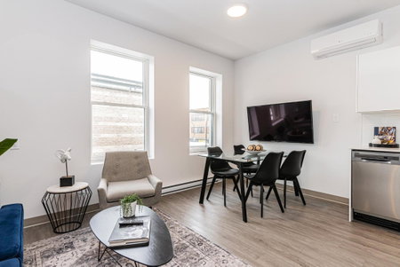 Modern and New Studio in the Heart of the City by Den Stays, Montréal, Canada