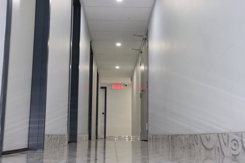 AMR Hotel Inc, Saint-Jérôme, Canada