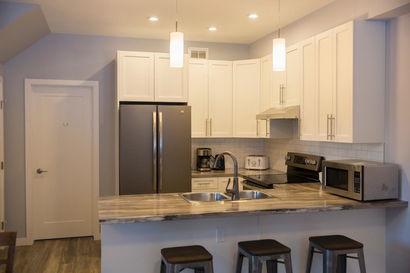 Downtown Whitehorse 4 bedrooms deluxe condo, Whitehorse, Canada
