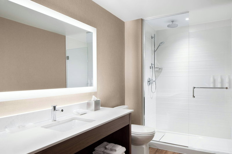 AC Hotel BY Marriott Ottawa Dwtn, Ottawa, Canada