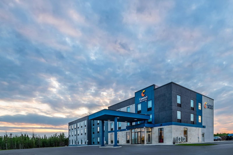 Comfort Inn & Suites, Cochrane, Canada