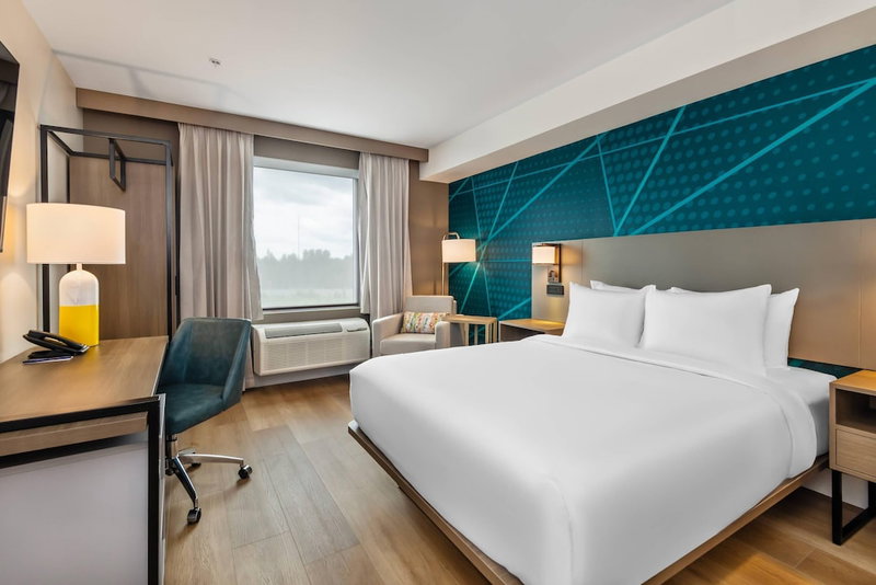 Comfort Inn & Suites, Cochrane, Canada