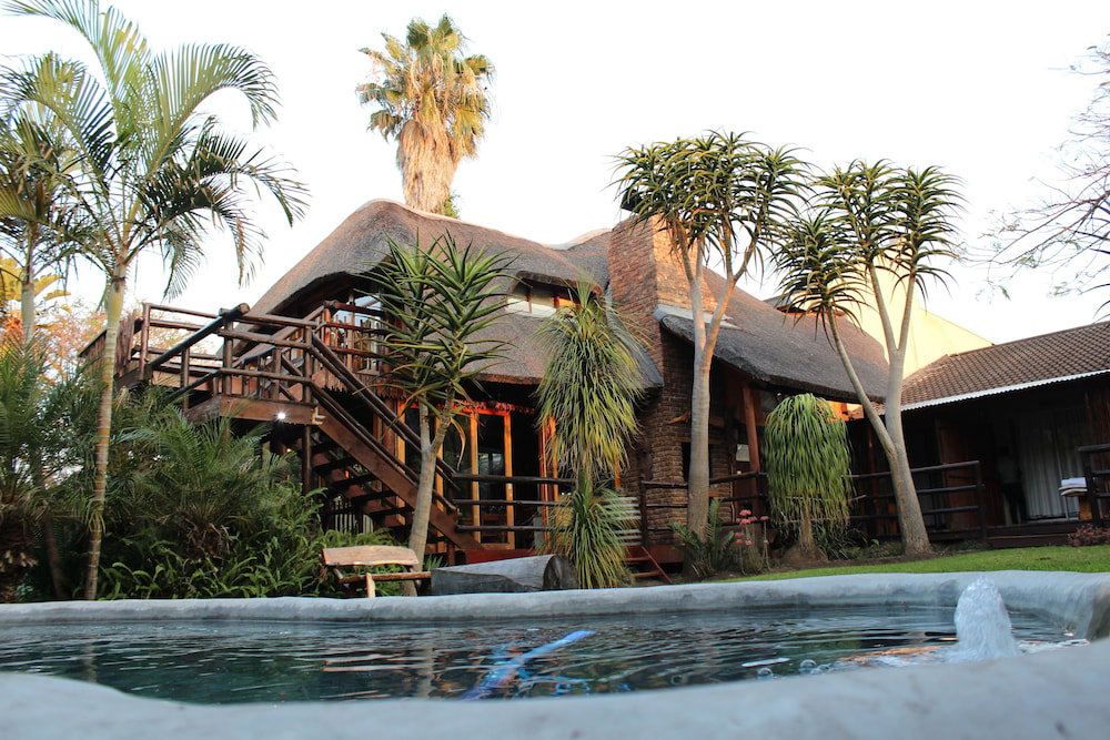 Hotel · Tidewaters Accommodation, East London