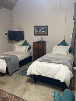 Loch Athlone Overnight Accommodation, Bethlehem, South Africa