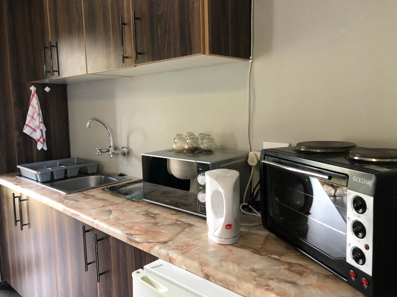 Loch Athlone Overnight Accommodation, Bethlehem, South Africa