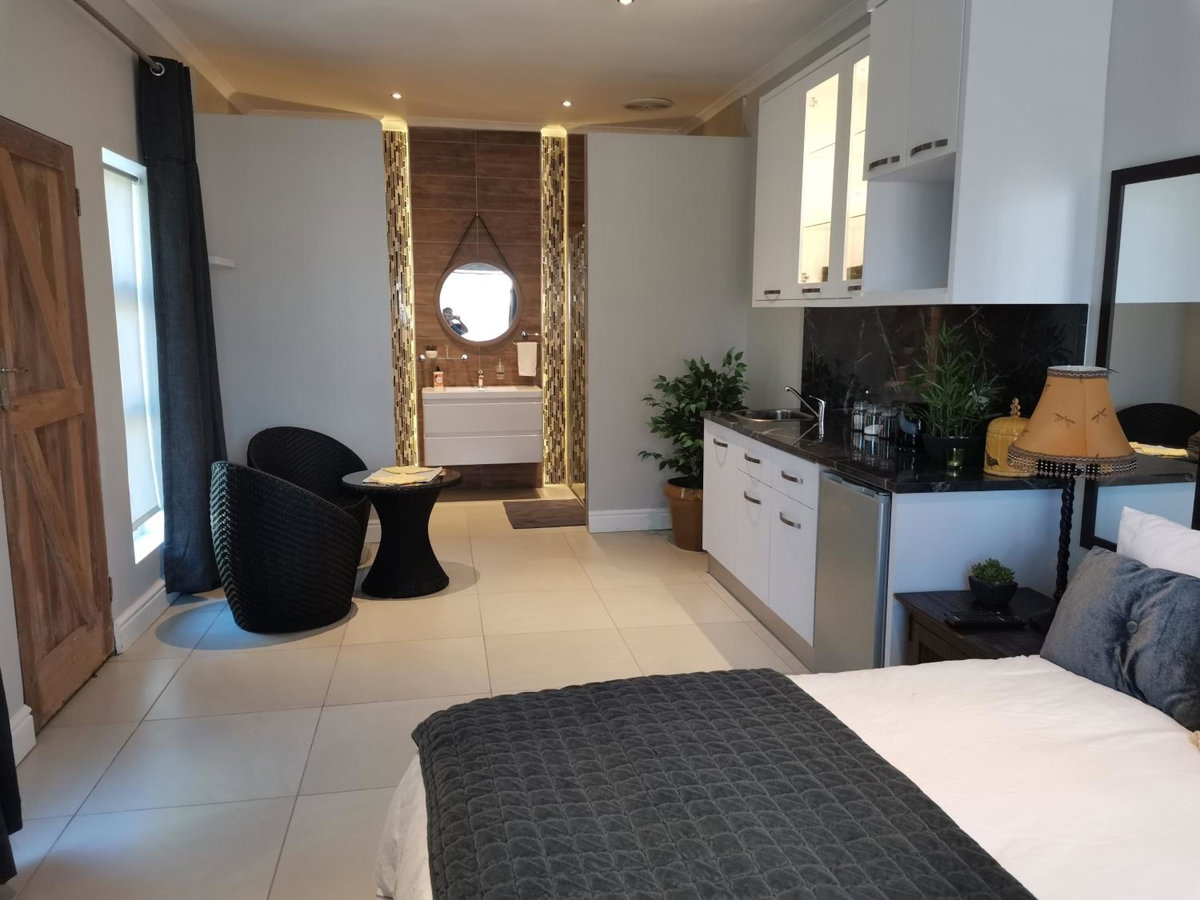 Hotel · Brewer Place, Port Elizabeth