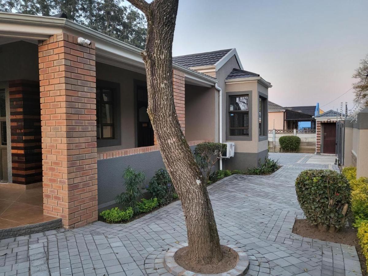 @ 21 Guest House, South Africa