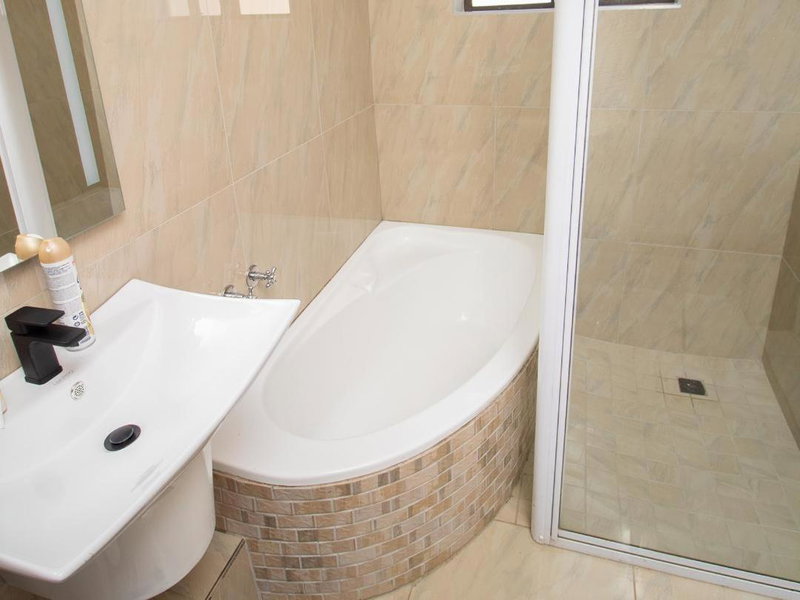 @ 21 Guest House, Pietermaritzburg, South Africa
