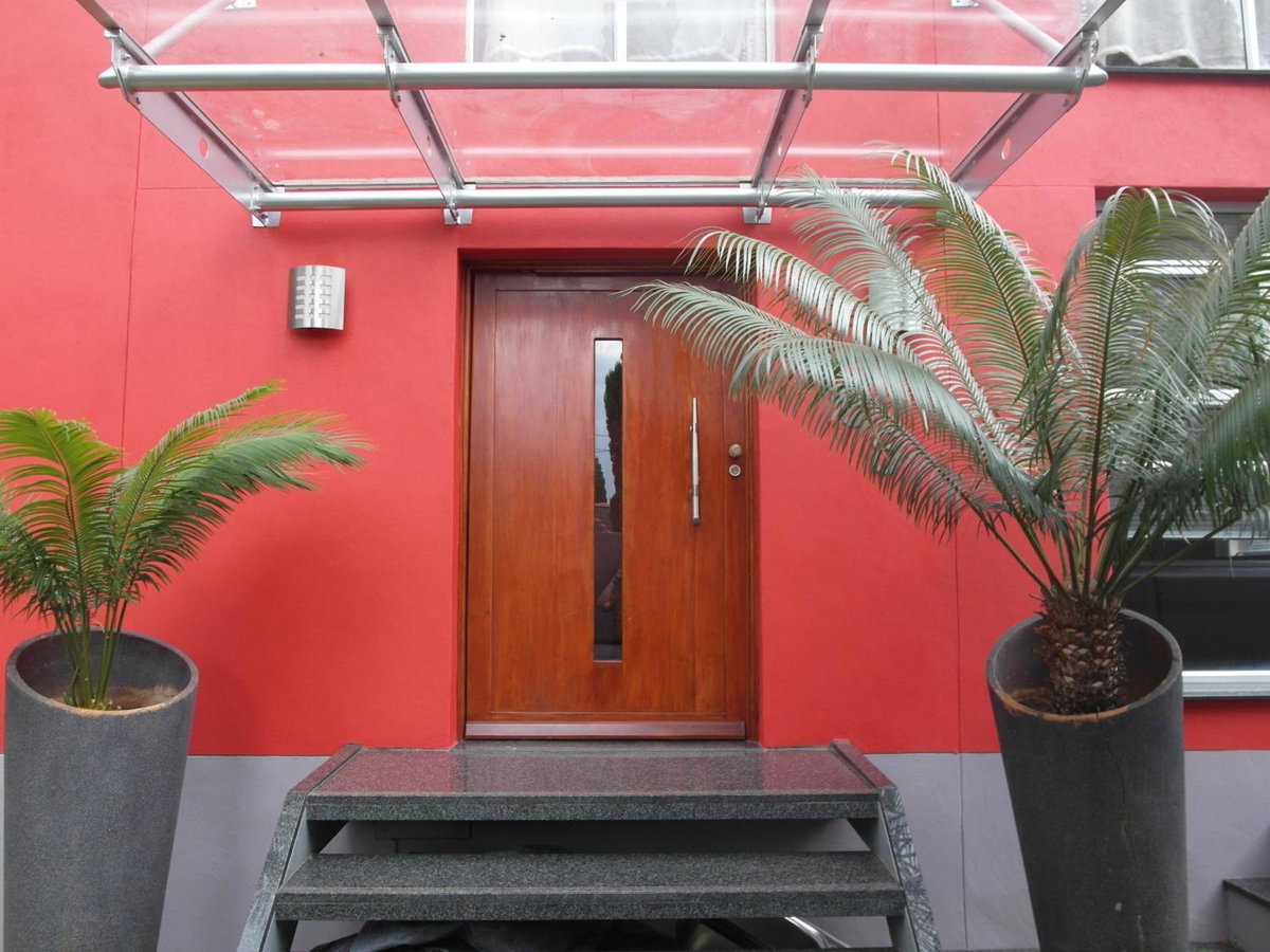 Red Square Home, South Africa