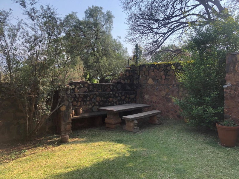 Mill Lane Farmhouse, Hartbeespoort, South Africa