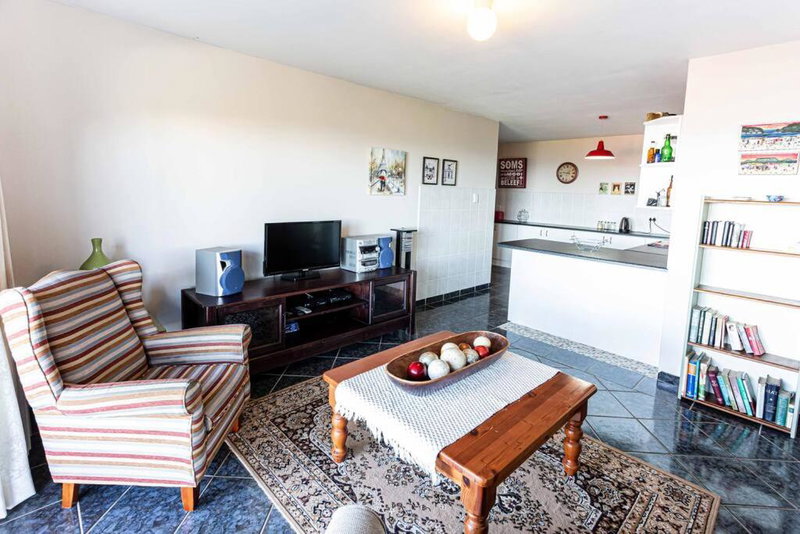 2 Bedroom Holiday Flat in Dana Bay, Mossel Bay, South Africa