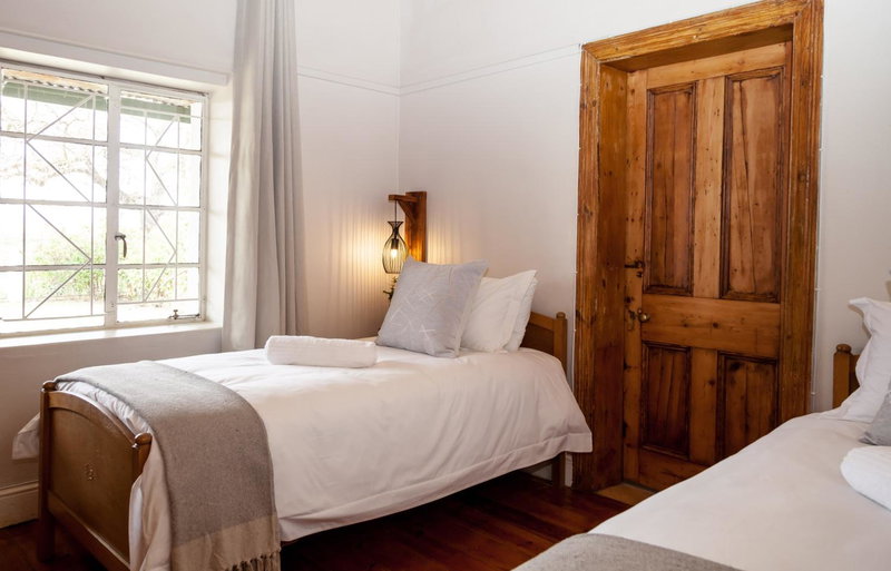 Rooikraal Farm Guesthouse and dam, Prince Alfred Hamlet, South Africa