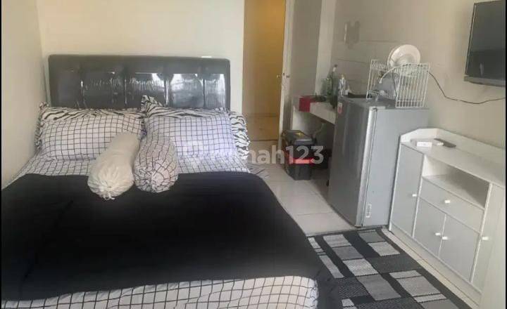 Apartment for rent in Bekasi, Indonesia · Summarecon Bekasi - Springlake · 1 room, 1 bath
