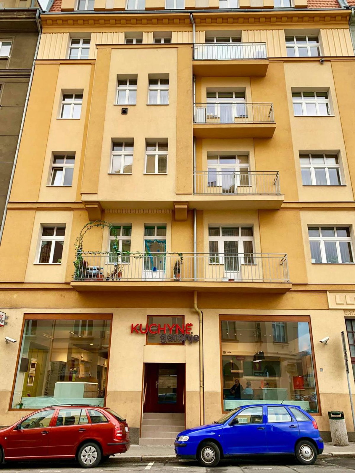 Hotel · Blue Rose Apartman, Karlovy Vary