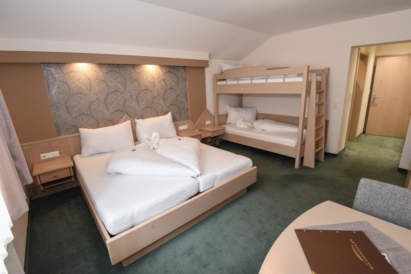 Golf & Skipension Krug, Haus im Ennstal, Austria