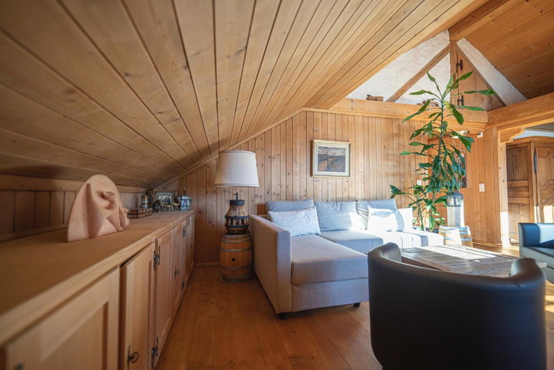 Ferienwohnungen im Boutique-Hotel Alpenrose, Schönried, Switzerland
