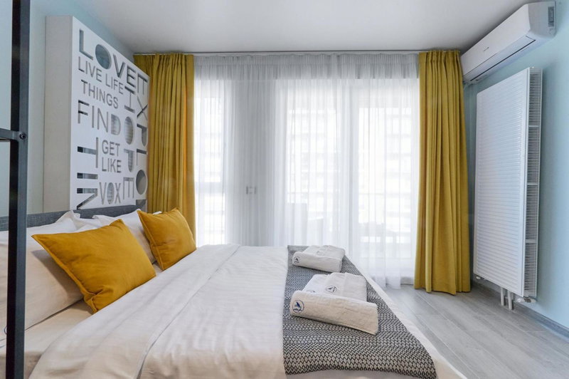 Studio Flow in Nord10 by Alezzi - pool n playground, Mamaia, Romania