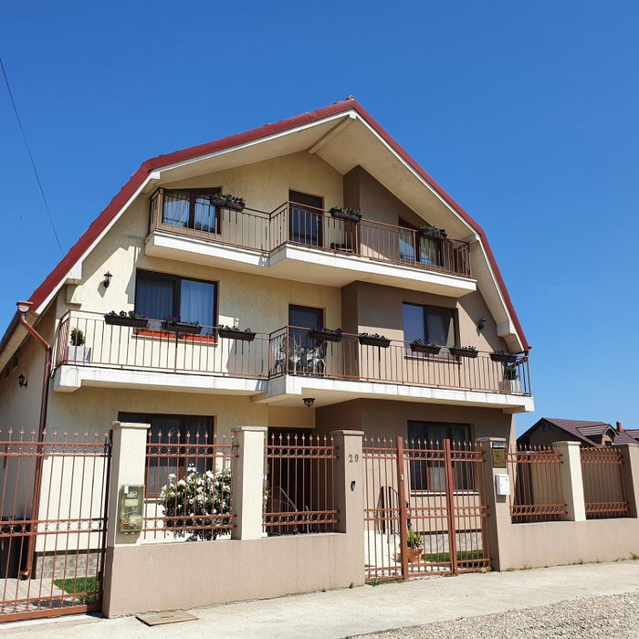 Vila De la Lugas, Oradea, Romania