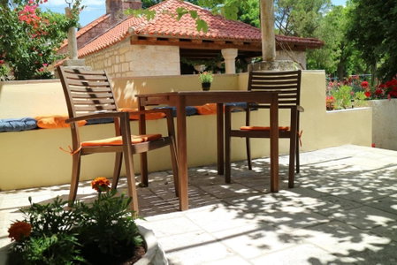 Studio Apartments & Rooms Lela, Sipan Island, Šipanska Luka, Croatia