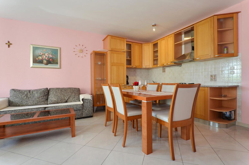 Apartments Tomislav, Trogir, Croatia